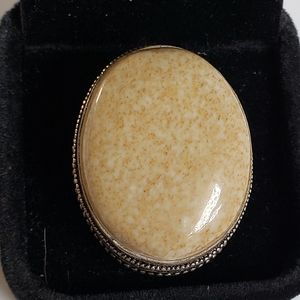 Beautiful Jasper ring set in 925 silver